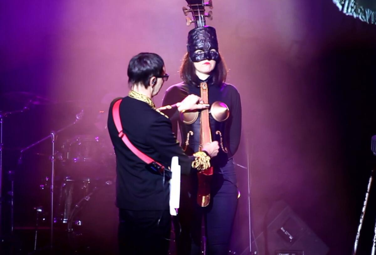 «Живая виолончель» Юлия Бакшеева.